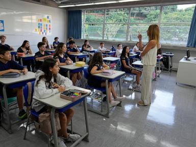 New law in Brazil is making students put away their smartphones at school