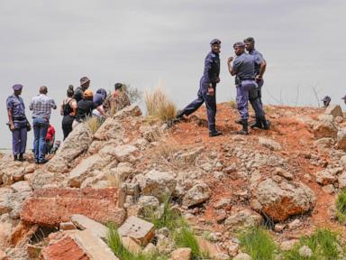 South African government seeks experts' help to bring illegal miners to the surface