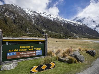 3 climbers from the US and Canada are believed to have died in a fall on New Zealand's highest peak