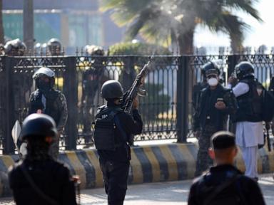 Protesters demanding Imran Khan's release march on Pakistani capital. At least 6 people killed