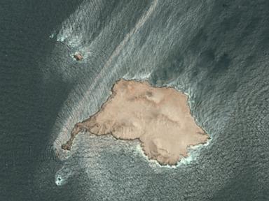 A British firm starts containment of oil spill from stricken tanker off Oman