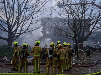 An explosion has caused several injuries and damaged apartments in the Dutch capital