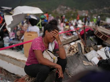 Venezuelan medics warn of infections as earthquake rescue continues