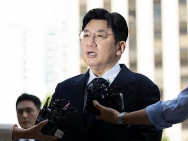 Güney Koreli savcılar, BTS pop mogulu için tutuklama emri talebini reddetti