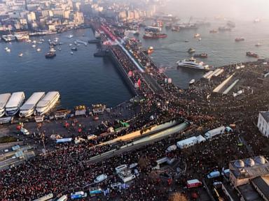 Tens of thousands of people in Istanbul protest Gaza war