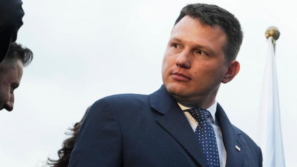 Far-right Confederation party's presidential candidate Sławomir Mentzen speaks to supporters in Saturday,Warsaw, Poland, May 10, 2025. (AP Photo/Czarek Sokolowski)