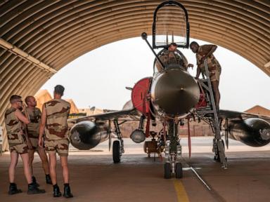 France flies out 2 Mirage fighter jets from Chad to signal beginning of military withdrawal