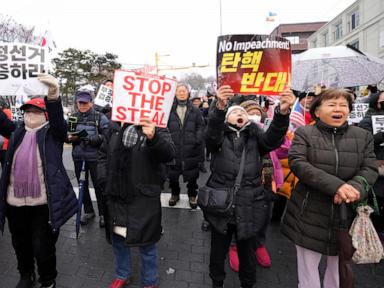 South Korean anti-corruption agency asks police to detain impeached Yoon