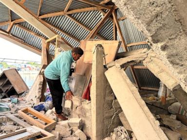 Businesses reopen after eastern Indonesia earthquake displaced thousands