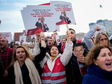 Turkey detains 10, widening crackdown on Istanbul's opposition-held districts