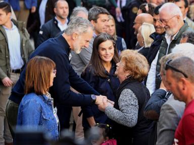 Spain’s royals return to flood disaster zone for 1st time since being pelted by mud