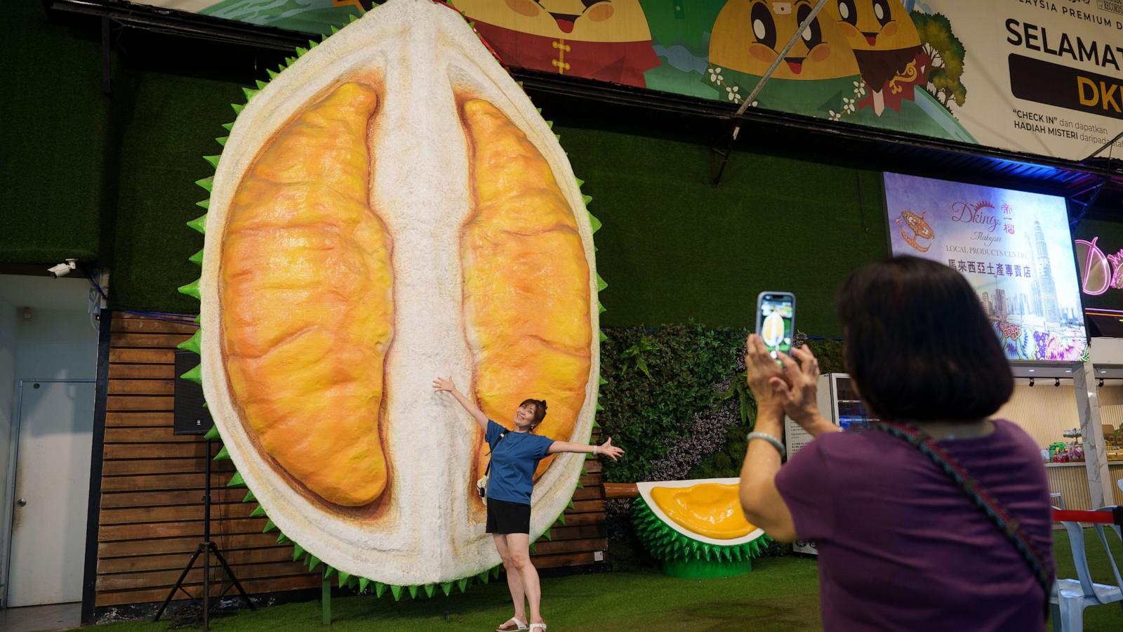 Malaysia Expands Efforts to Promote Durian Exports to China