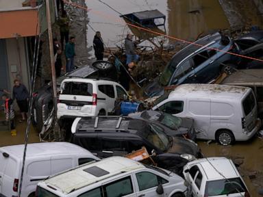 Istanbul's worst floods in 80 years leave 4 dead