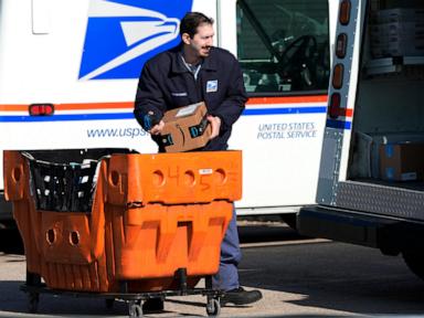 US Postal Service flip-flops on Hong Kong-China packages, lifting a ban imposed a day earlier