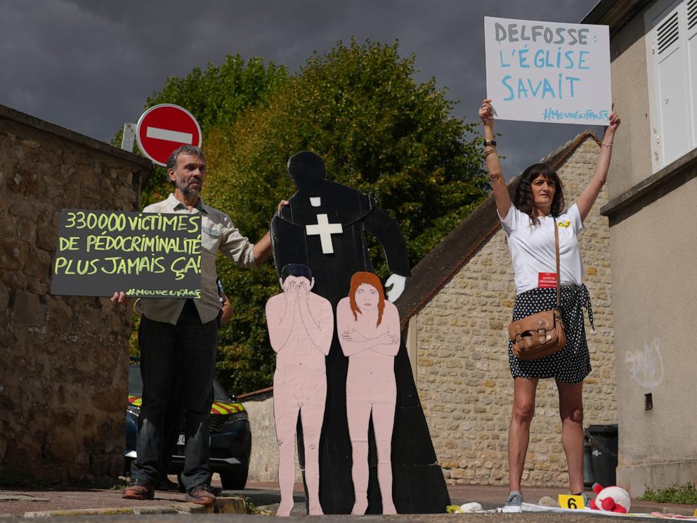 Pope Leo XIV will meet with the French abuse survivors as critics demand action
