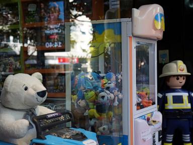 Rio de Janeiro police seize on a new target: Hard-to-grasp stuffed animals