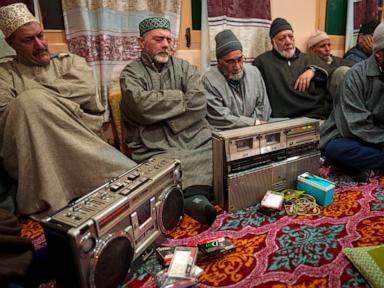 Kashmir's Sufi music lovers are sticking with the audio cassette