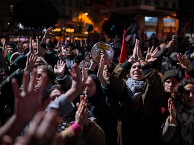 Protests erupt in Paris over pro-Israel gala organized by far-right figures