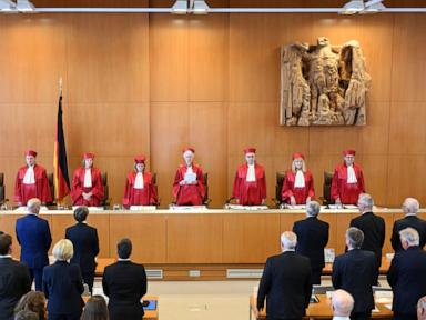 Top German court faults part of a plan to solve the country's problem of too many lawmakers