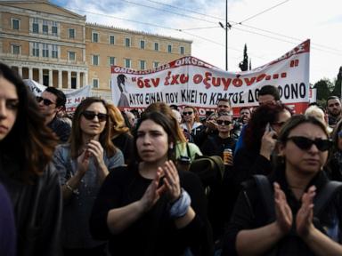 Growing anger in Greece over deadly rail disaster prompts plan by opposition to challenge government