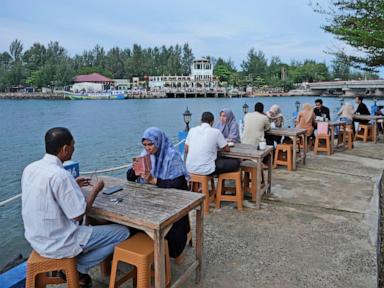 Indonesians mark 2 decades since the tragic tsunami that killed hundreds of thousands