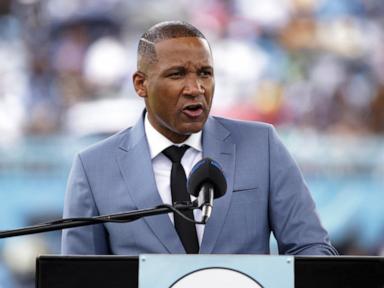 Thousands turn out for inauguration of Botswana's new president, who calls for unity