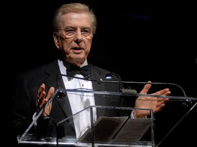 The Death of Lloyd Robertson and the Quiet Extinction of the Trustworthy Anchor