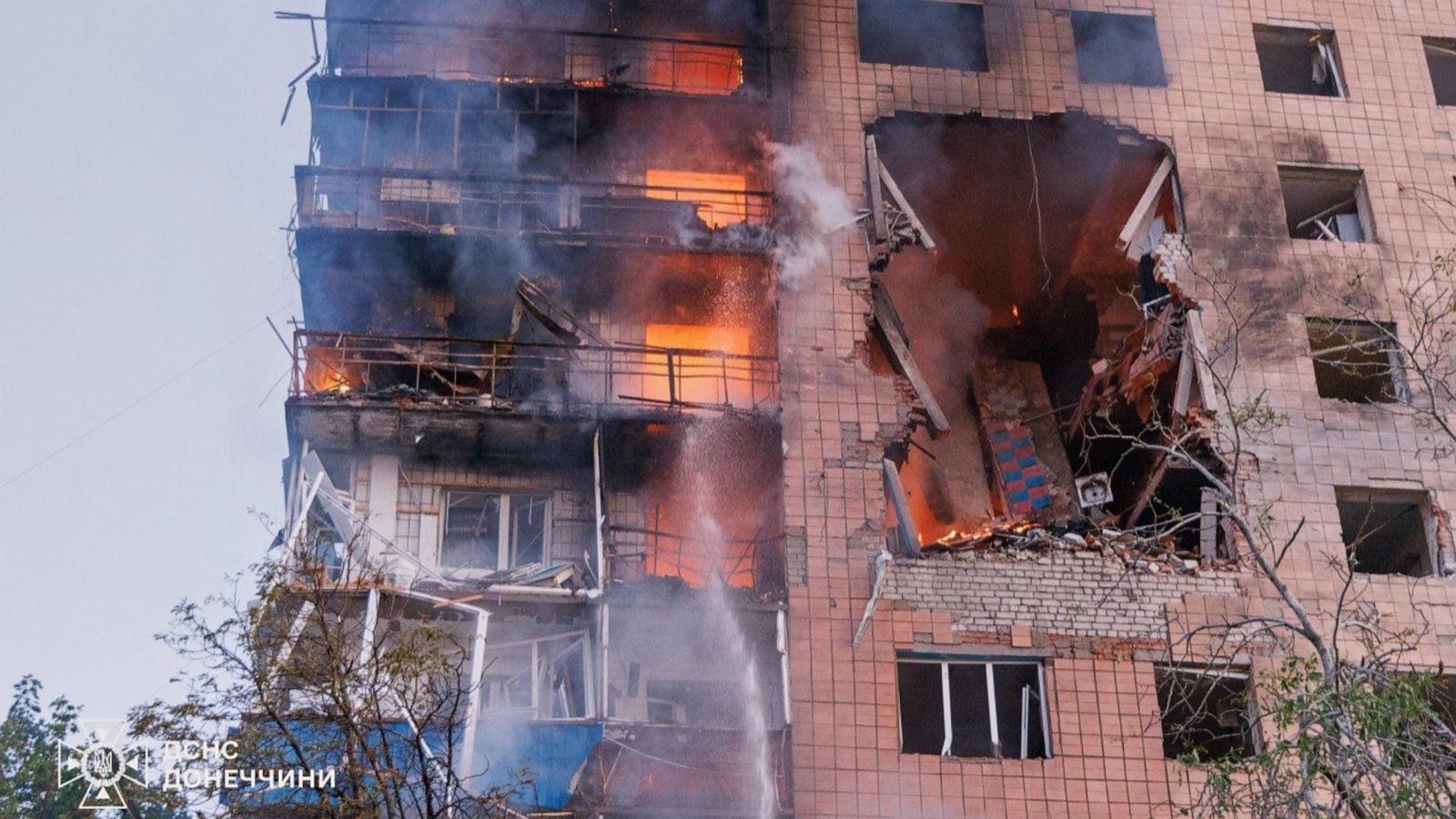 Ukraine fires 400 drones toward Moscow as Zelenskyy grapples with protests; Russia steps up ballistic missile attacks