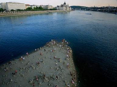 Western Europe sets new temperature record as heat waves pummel the region