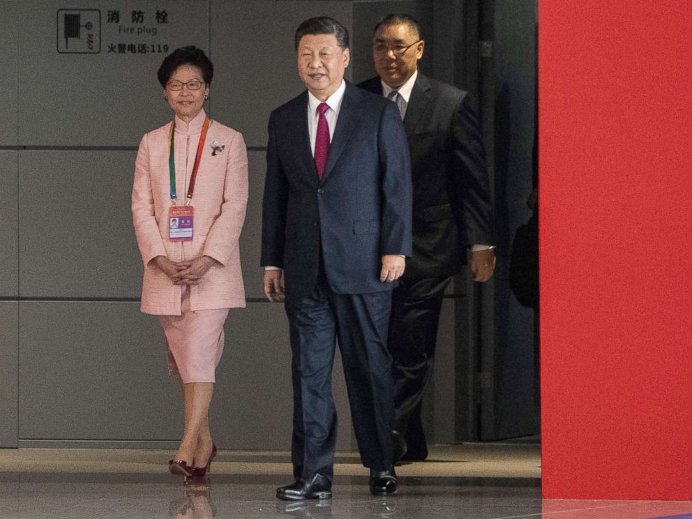 PHOTO: Hong Kong Director General Carrie Lam and Chinese President Xi Jinping at the Hong Kong-Zhuhai-Macau Bridge Opening Ceremony at Zhuhai Port Terminal, October 23, 2018 .