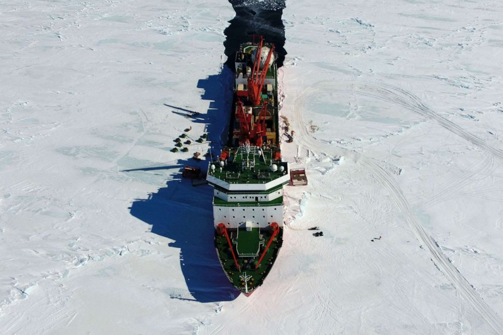 PHOTO: China's research icebreaker Xuelong sails in Antarctica, Dec. 4, 2018.