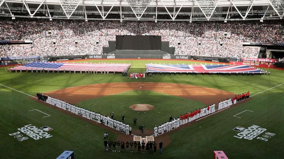 Baseball crosses the pond, as the Yankees beat the Red Sox in a packed  stadium in London - ABC News