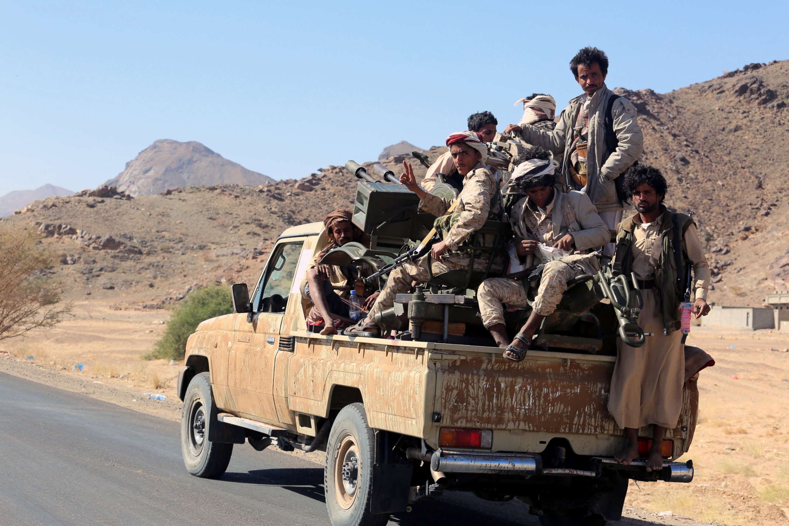 PHOTO: Pro-Yemeni government fighters patrol after driving Houthi rebels from the eastern district of Bayhan, 198 miles east of Sana'a, Yemen, Dec. 16, 2017. 