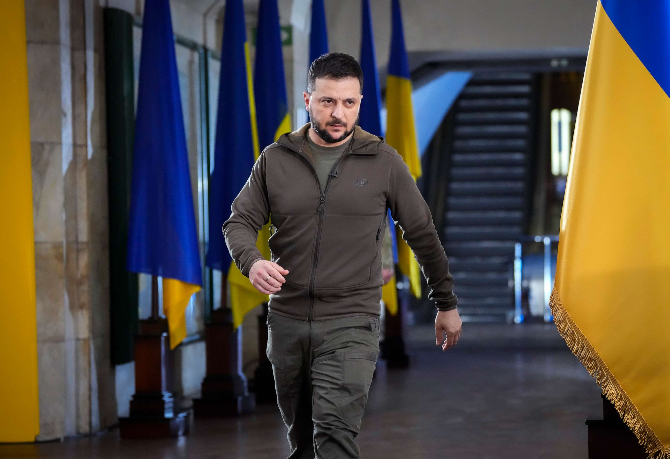 PHOTO: Ukrainian President Volodymyr Zelenskyy arrives for a press conference in a city subway under a central square in Kyiv, Ukraine, April 23, 2022.