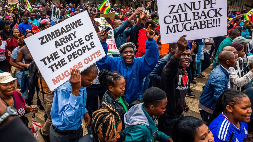 Thousands March In Zimbabwe Against President Robert Mugabe After ...