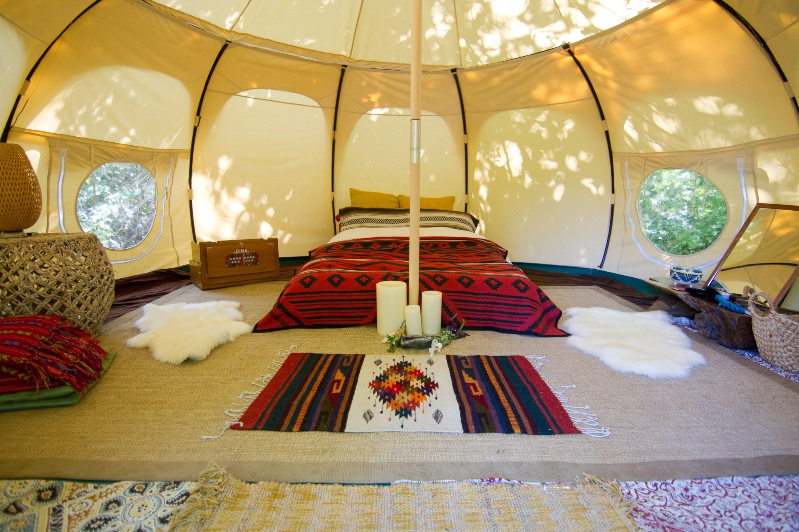 PHOTO: This luxury yurt tent is located in the middle of a vineyard in Sebastopol, Calif.
