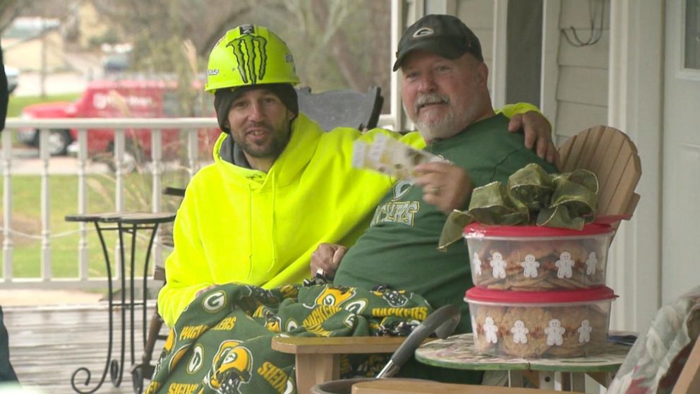 PHOTO: Rich Nowakowski, of Hartland, Wisconsin, was shocked when the construction crew near his house gifted him with Packers tickets, $400 in cash and special team gear.