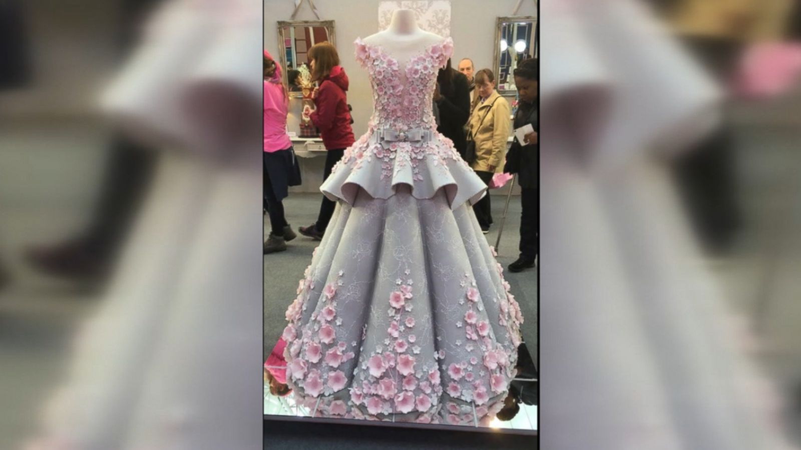 Life size wedding dress cake wows at cake show