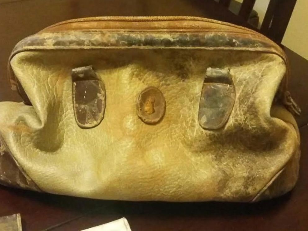 Woman s purse lost in lake found by boy while fishing 25 years later