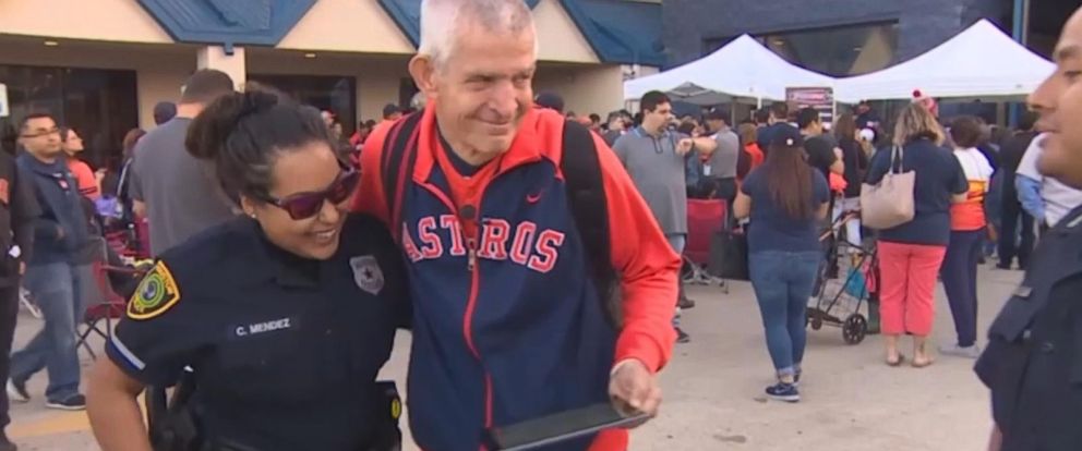 After Harvey, Houston's Mattress Mack shows he has the city's softest heart