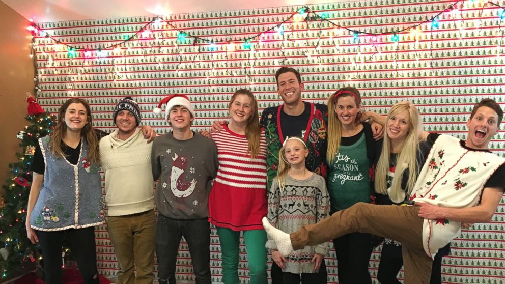 PHOTO: Festive Siblings 'Sleigh' Choreographed Christmas Dance Tradition for 5 Years