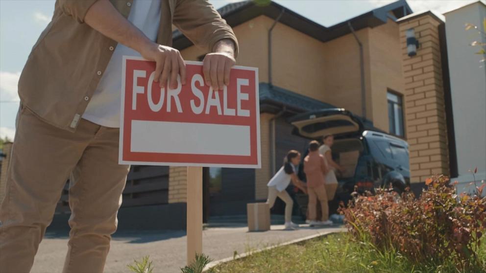 VIDEO: How buyer-broker agreements trap potential homebuyers into long-term deals