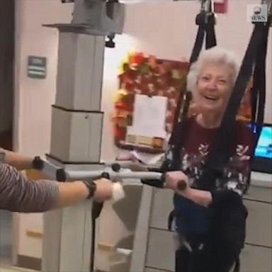 PHOTO: VIDEO: 89-year-old ex-roller skating champ skates again