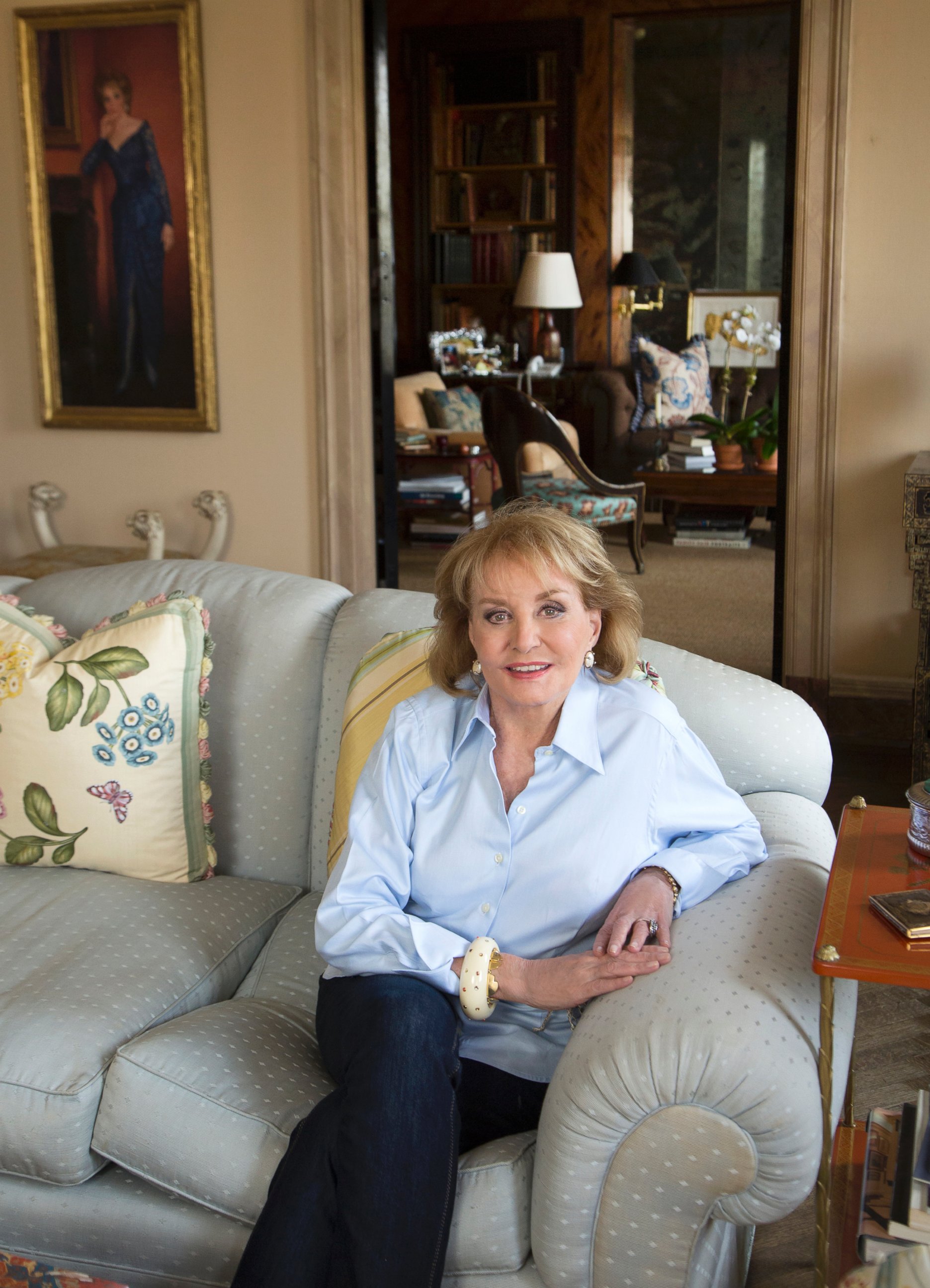 PHOTO: Barbara Walters at her New York home, April 30, 2014.