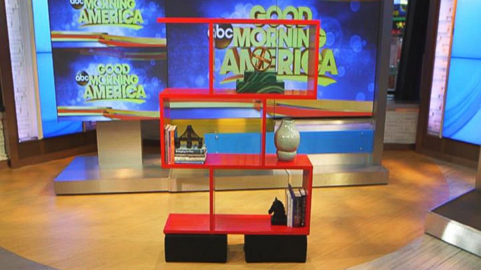 Jennie Garth appeared on "GMA" to give step-by-step instructions for making a custom bookshelf.
