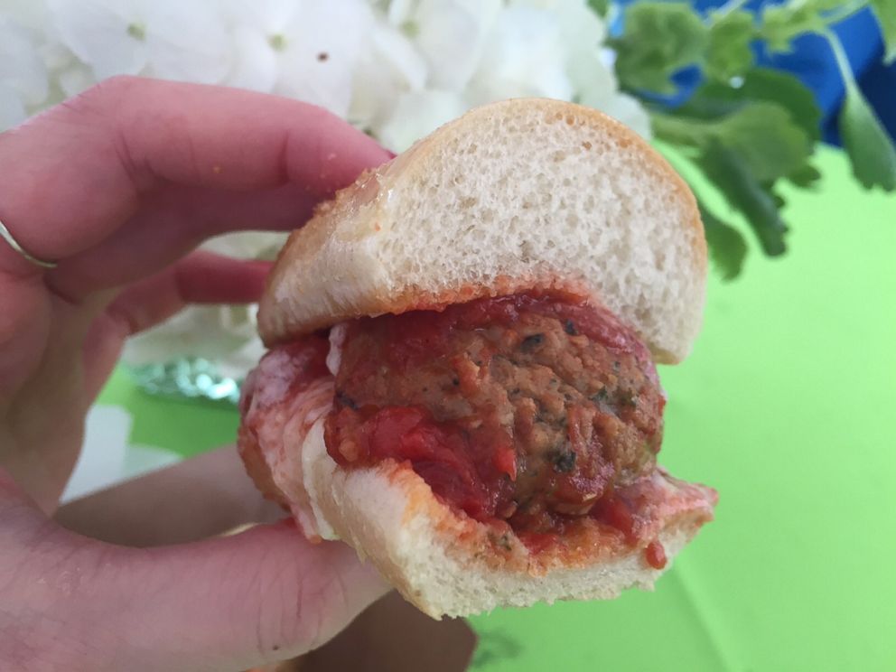 PHOTO: Olive Garden's Italian Meatball Sandwich
