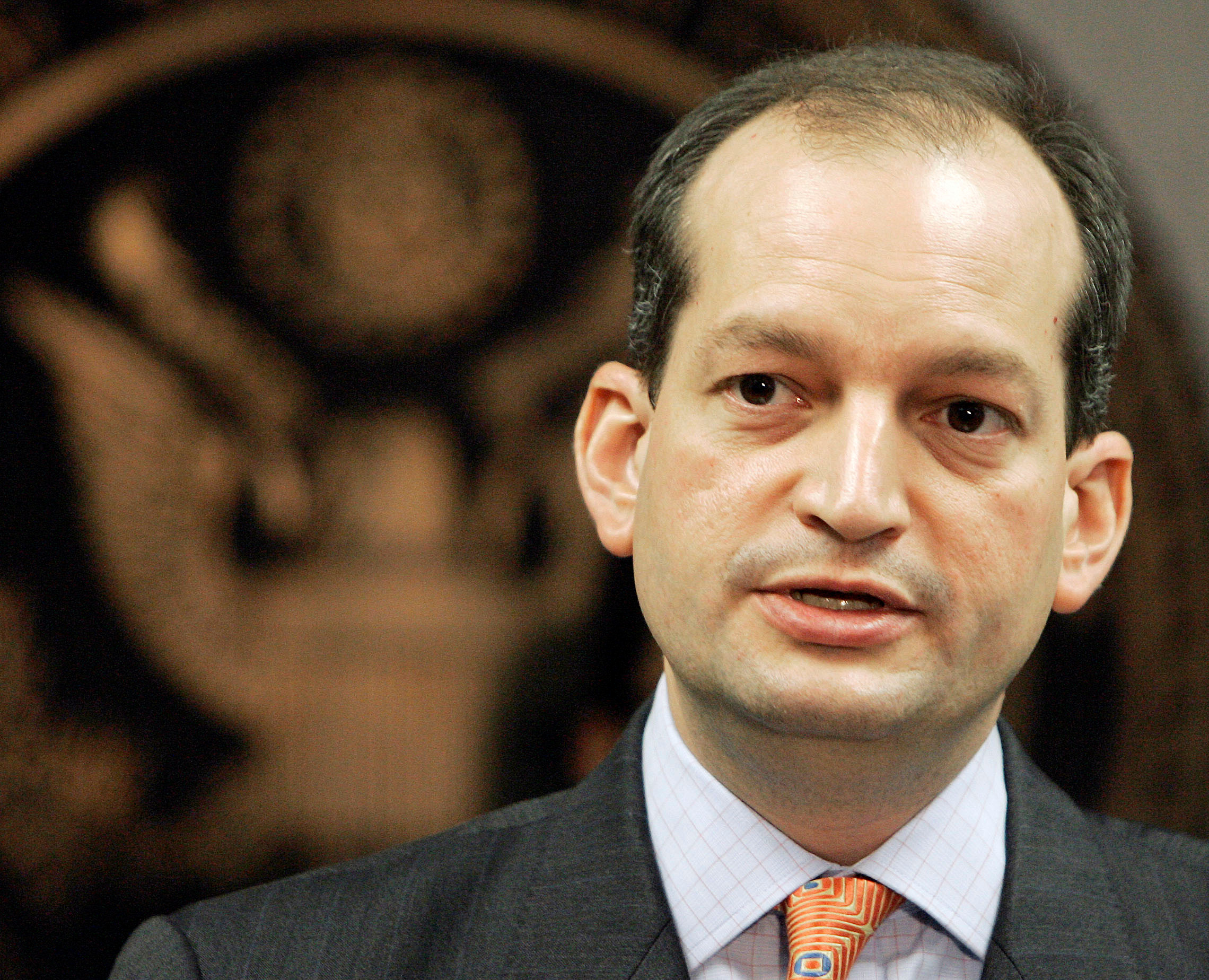 PHOTO: U.S. Attorney R. Alexander Acosta talks to reporters during a news conference in Miami, Sept. 17, 2008. 