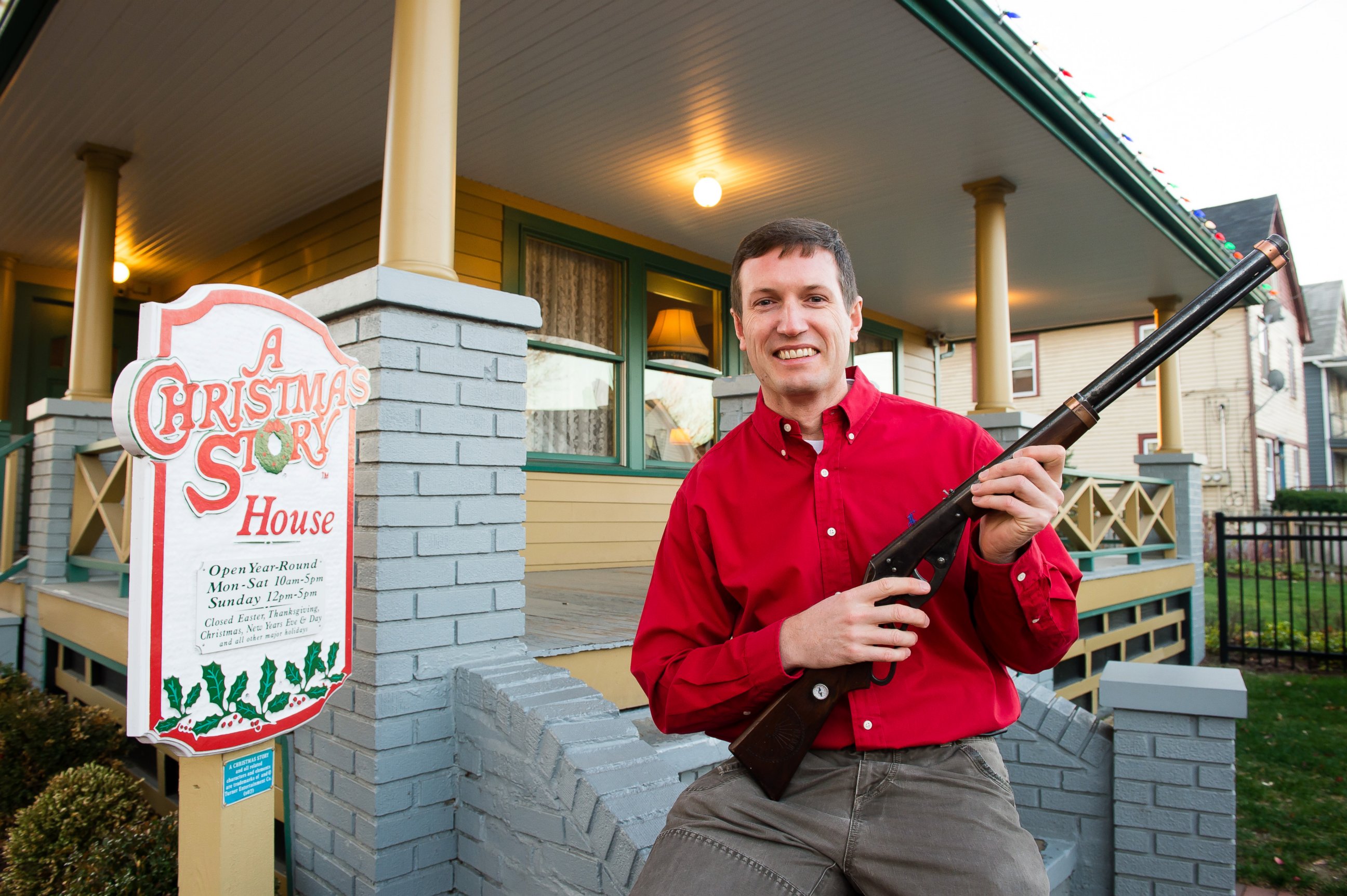 PHOTO: A Christmas Story House and Museum owner Brian Jones holds the Red Ryder BB Gun used in the movie at the museum in Cleveland, Dec. 2, 2015.