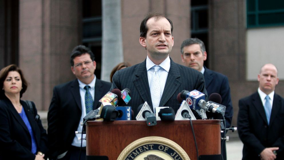 PHOTO: United States Attorney Alexander Acosta speaks to the media, Feb. 27, 2007, in Miami, Florida.