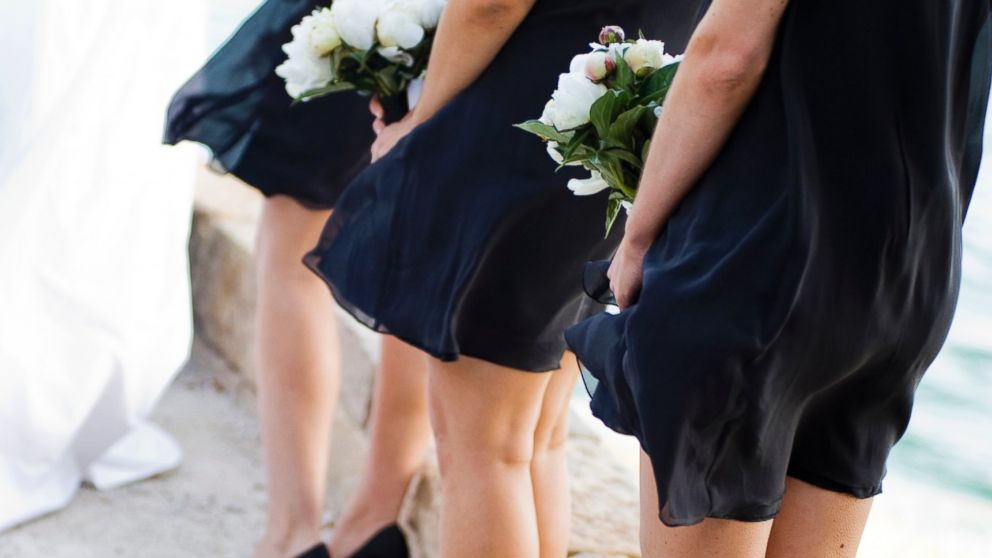 The internet has been abuzz with a talk of a wedding trend in which the bridal party drops trou for photos.